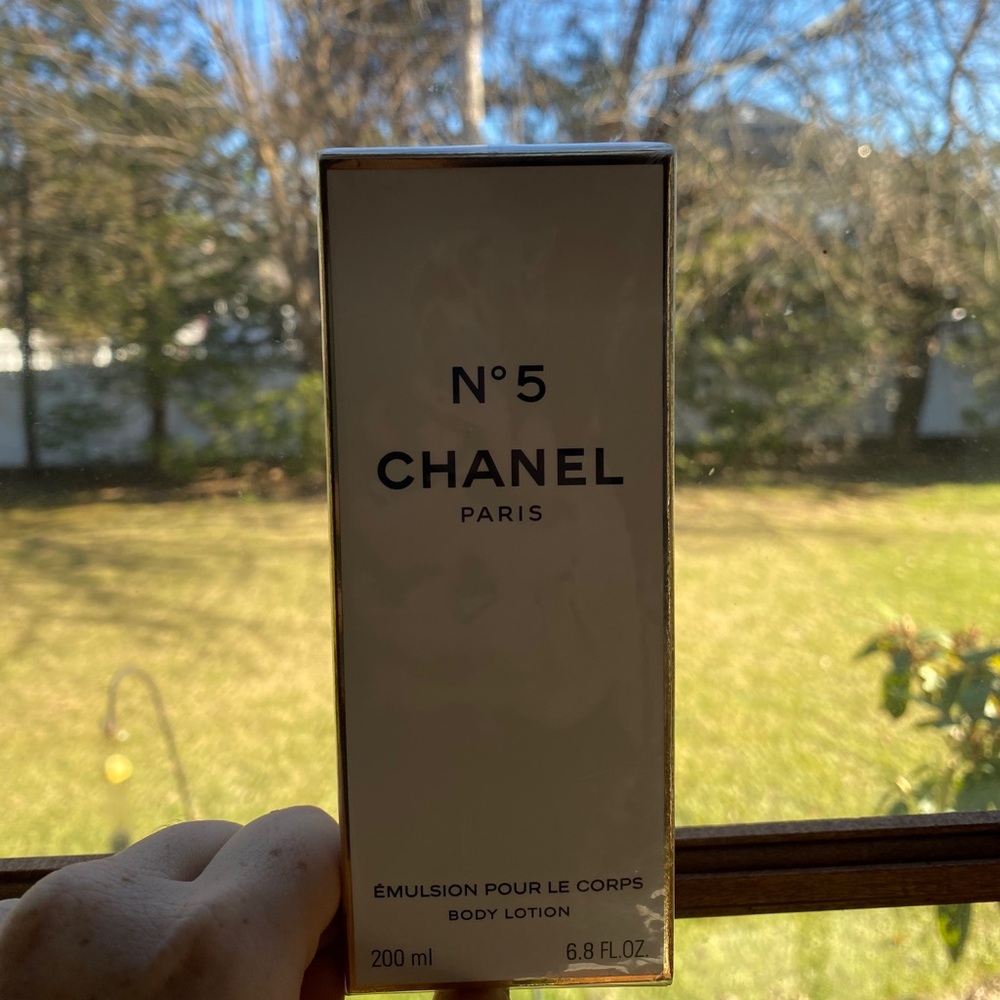 CHANEL No5 Body Lotion (6.8 FLOz) NWOT